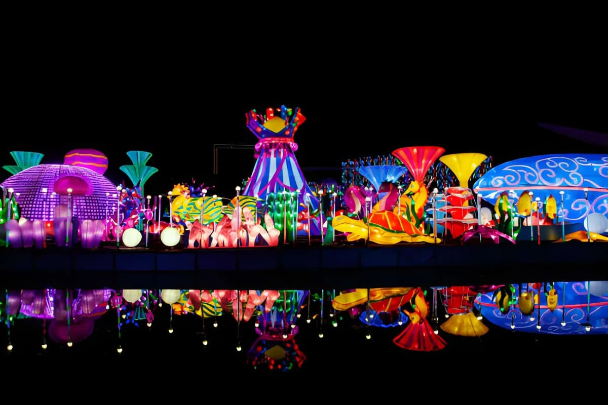 Dubai Garden Glow