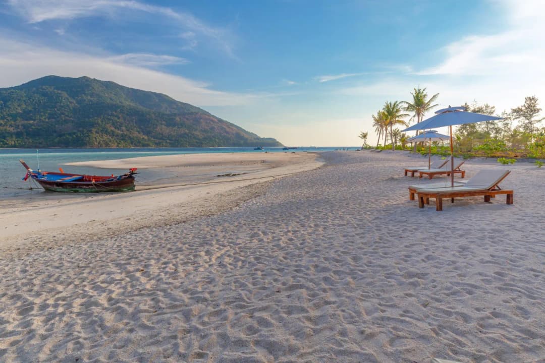 Nui Beach, Phuket