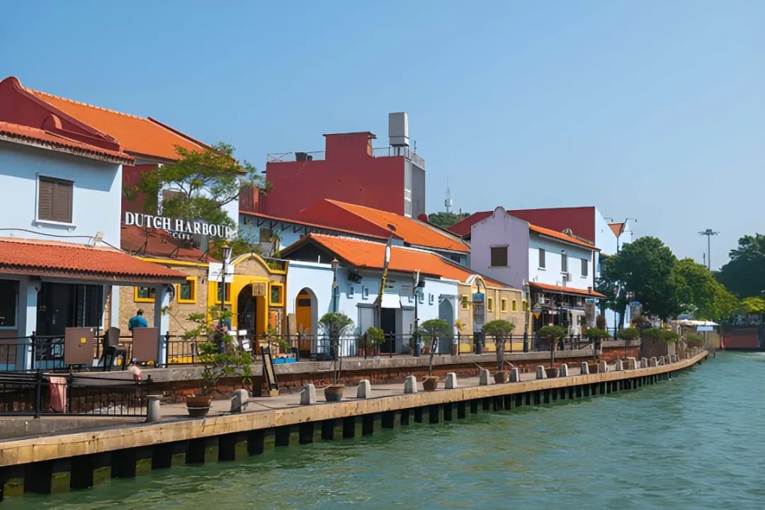 Melaka River