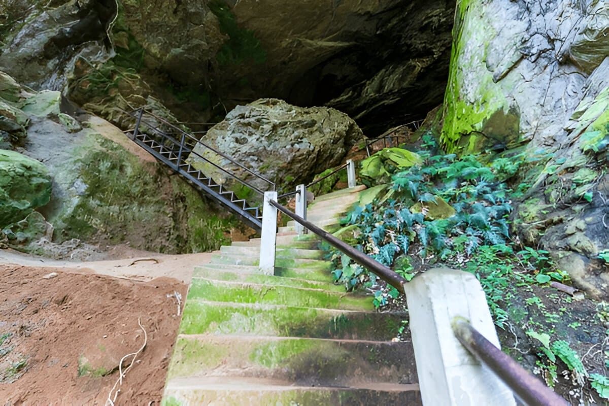 Ravana's Cave