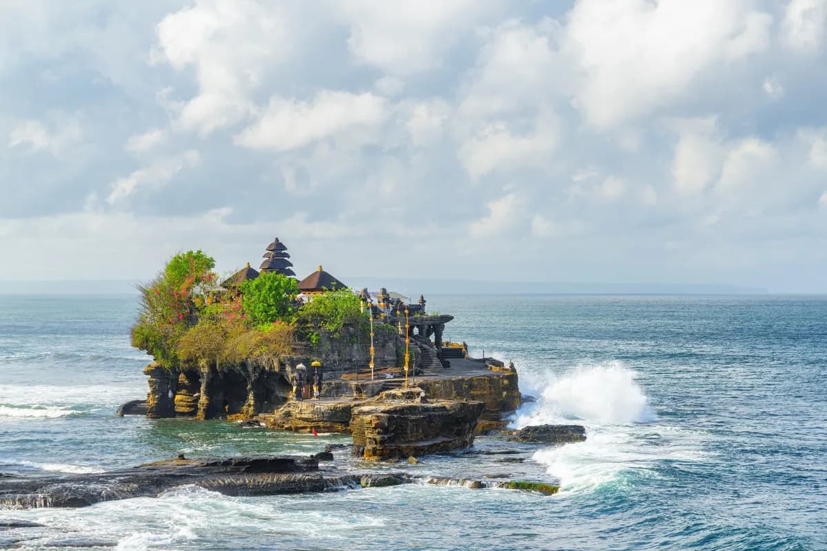 Pura Tanah Lot Temple