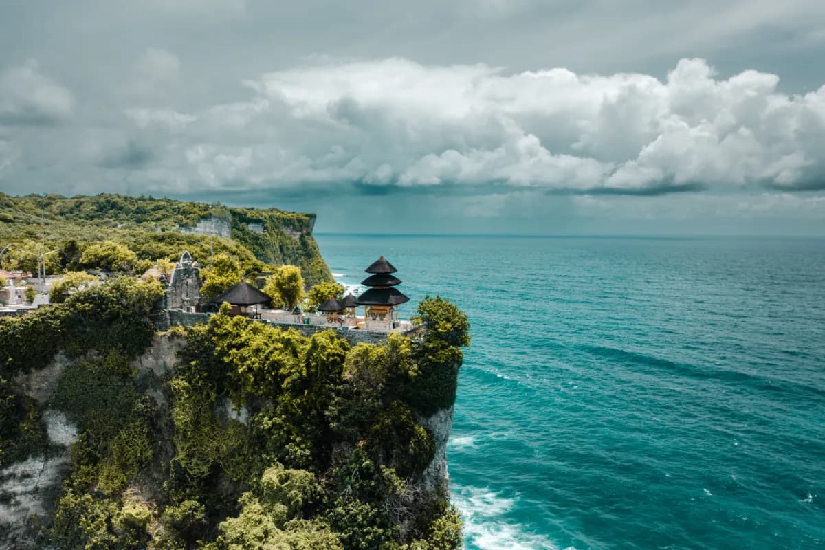 Uluwatu’s Dramatic Cliffs