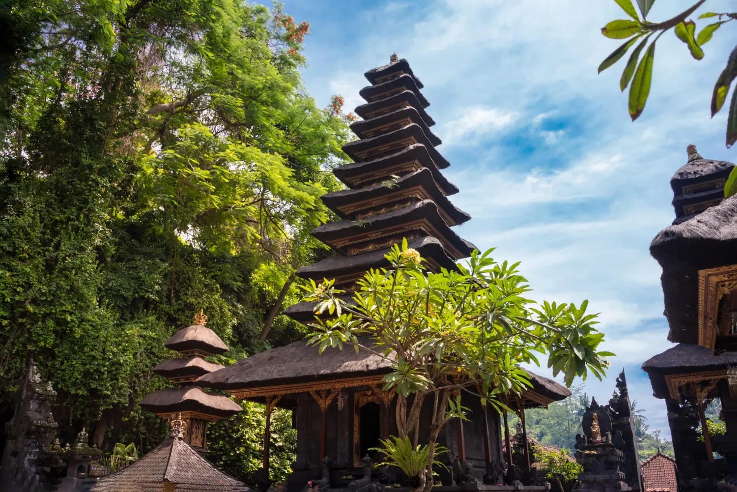 Bali Delight Tour with Sunrise Trek to Mount Batur