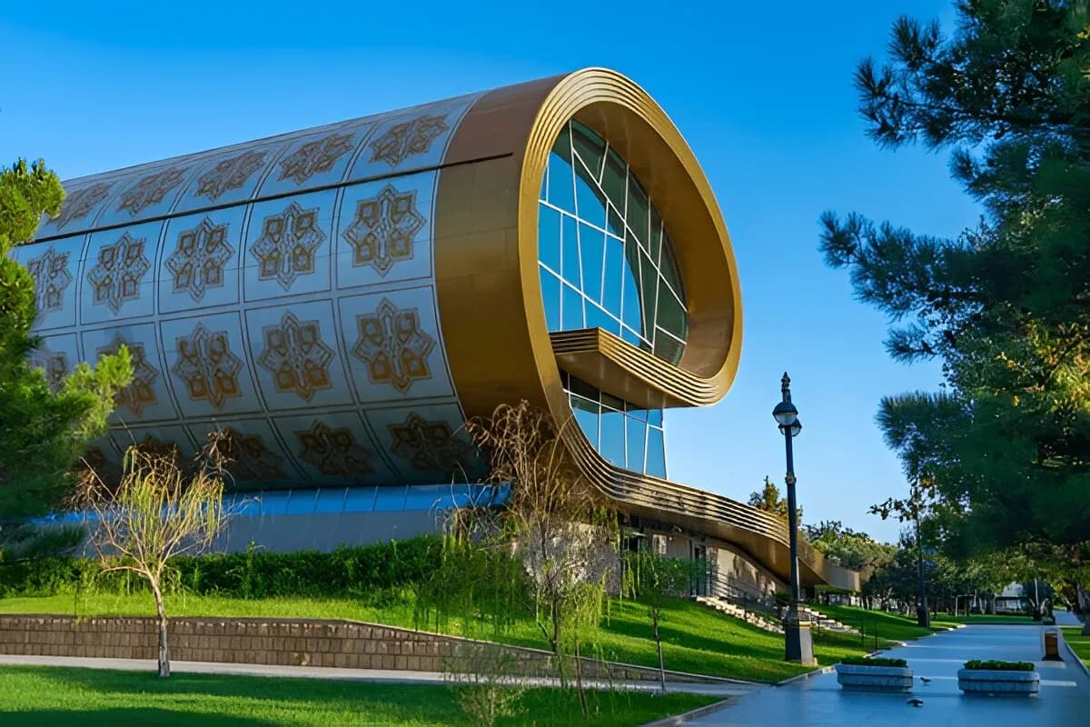 Azerbaijan Carpet Museum