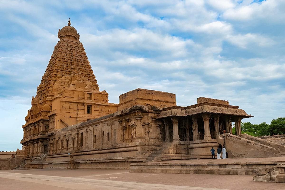 Brihadeeswarar Temple