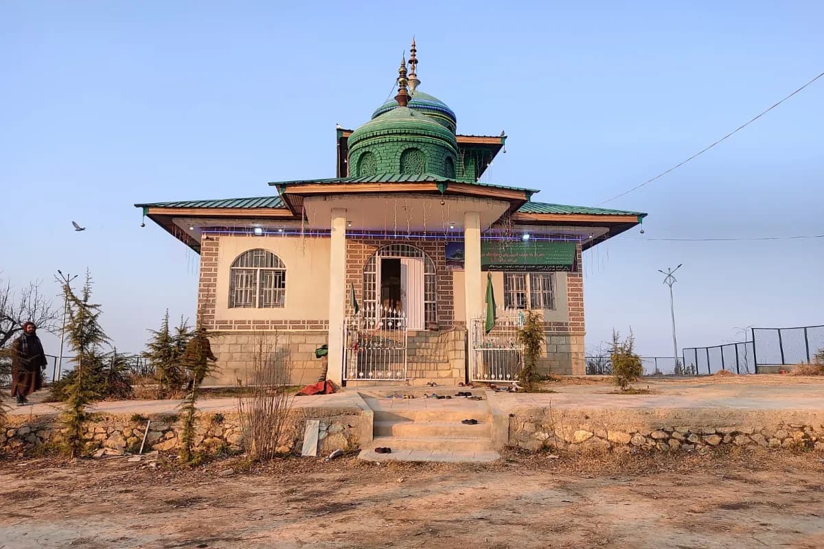 Baba Reshi Shrine