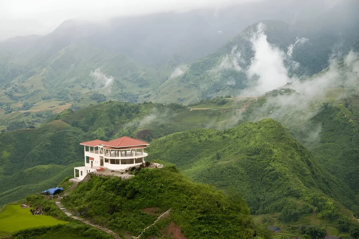 Khonoma Green Village