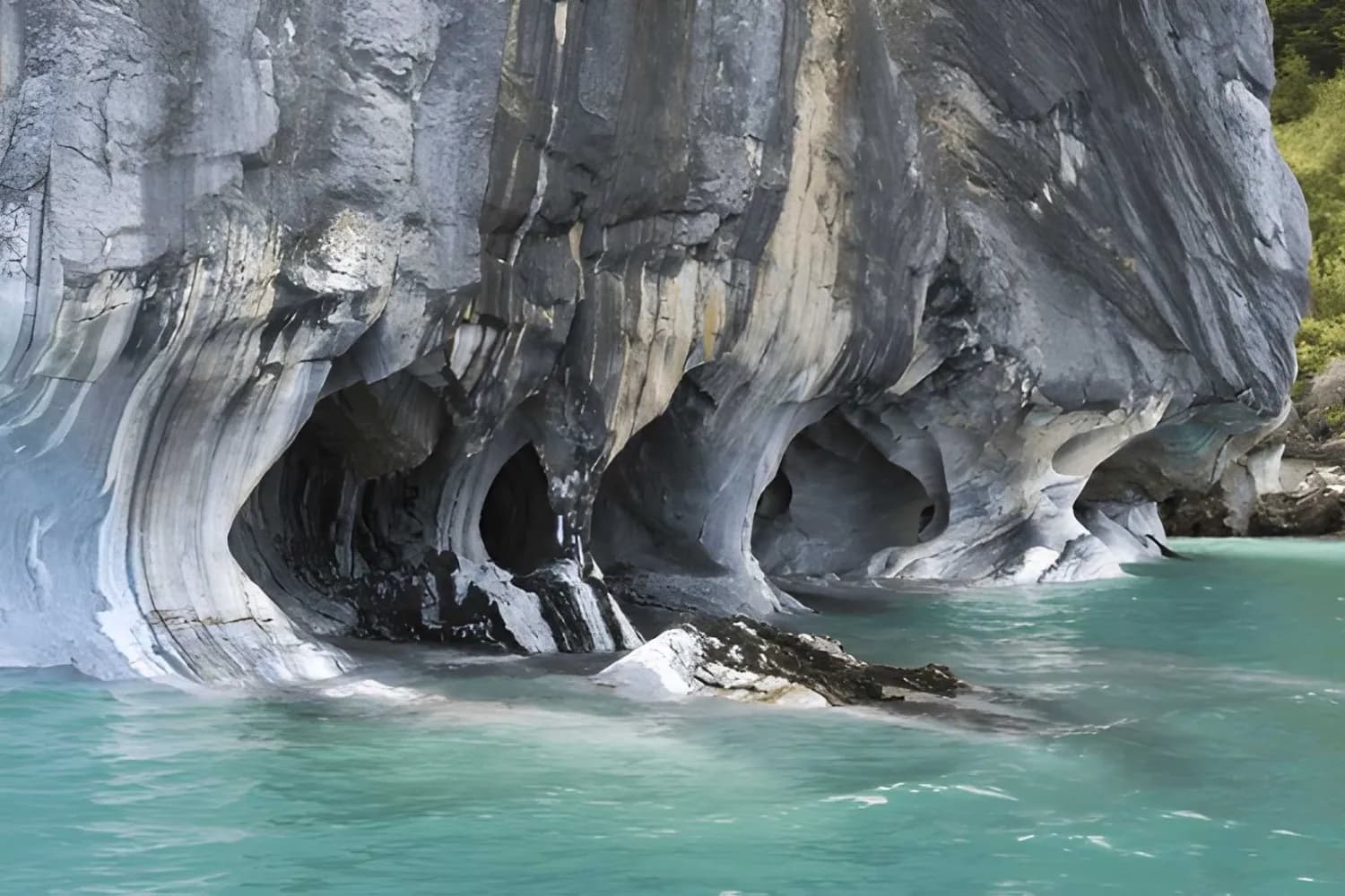 Mysterious caves of Marble Mountains