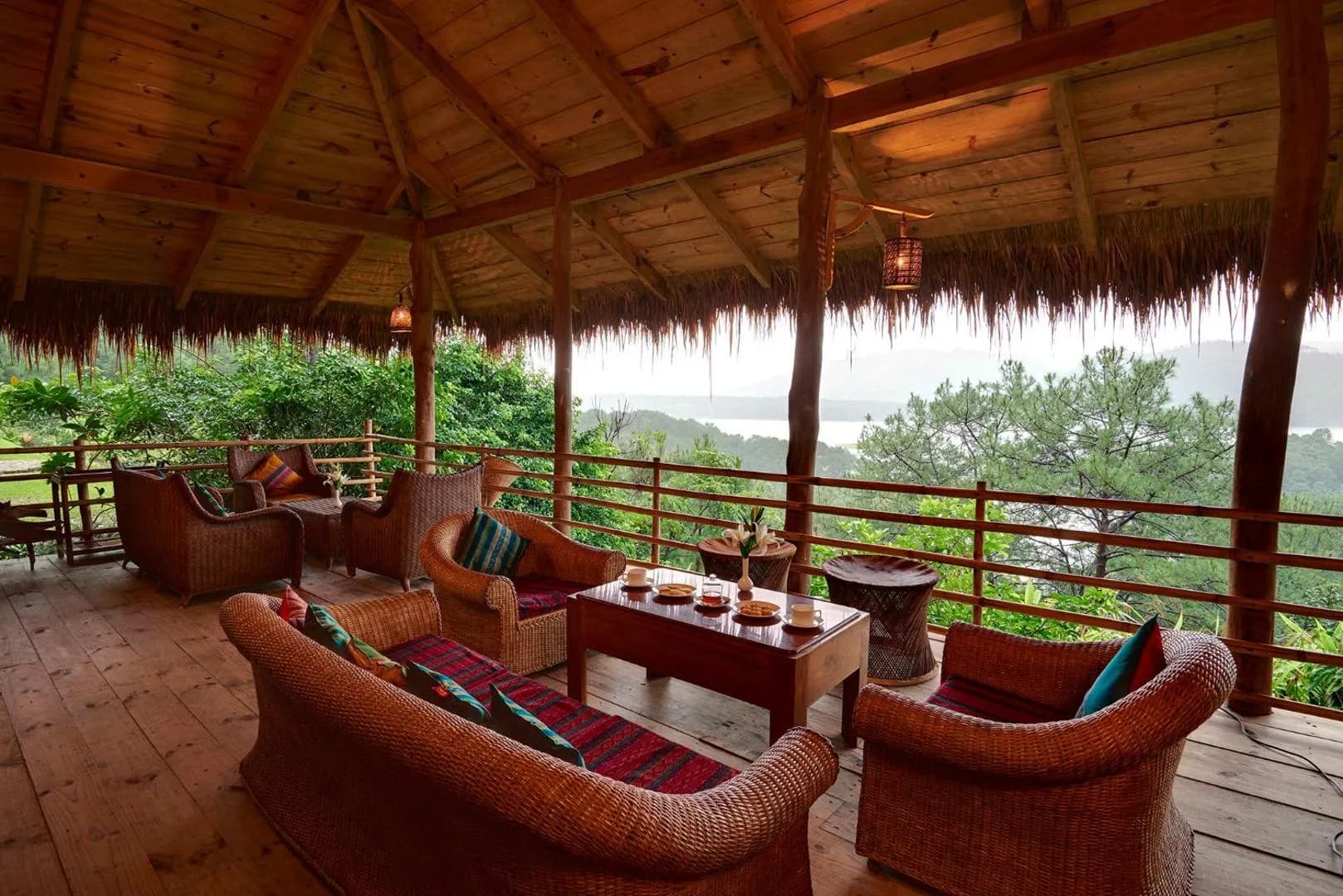 Ri Kynjai - Serenity By The Lake