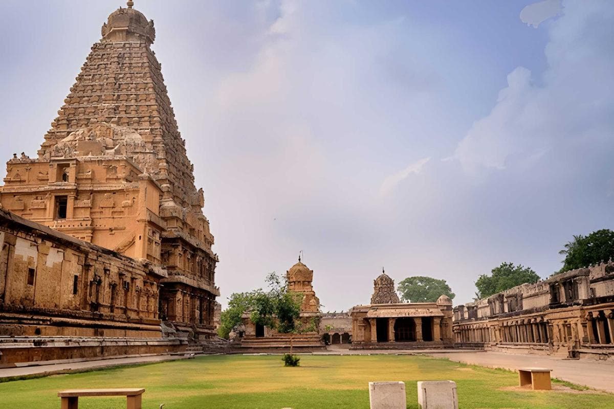 Brihadeeswarar Temple