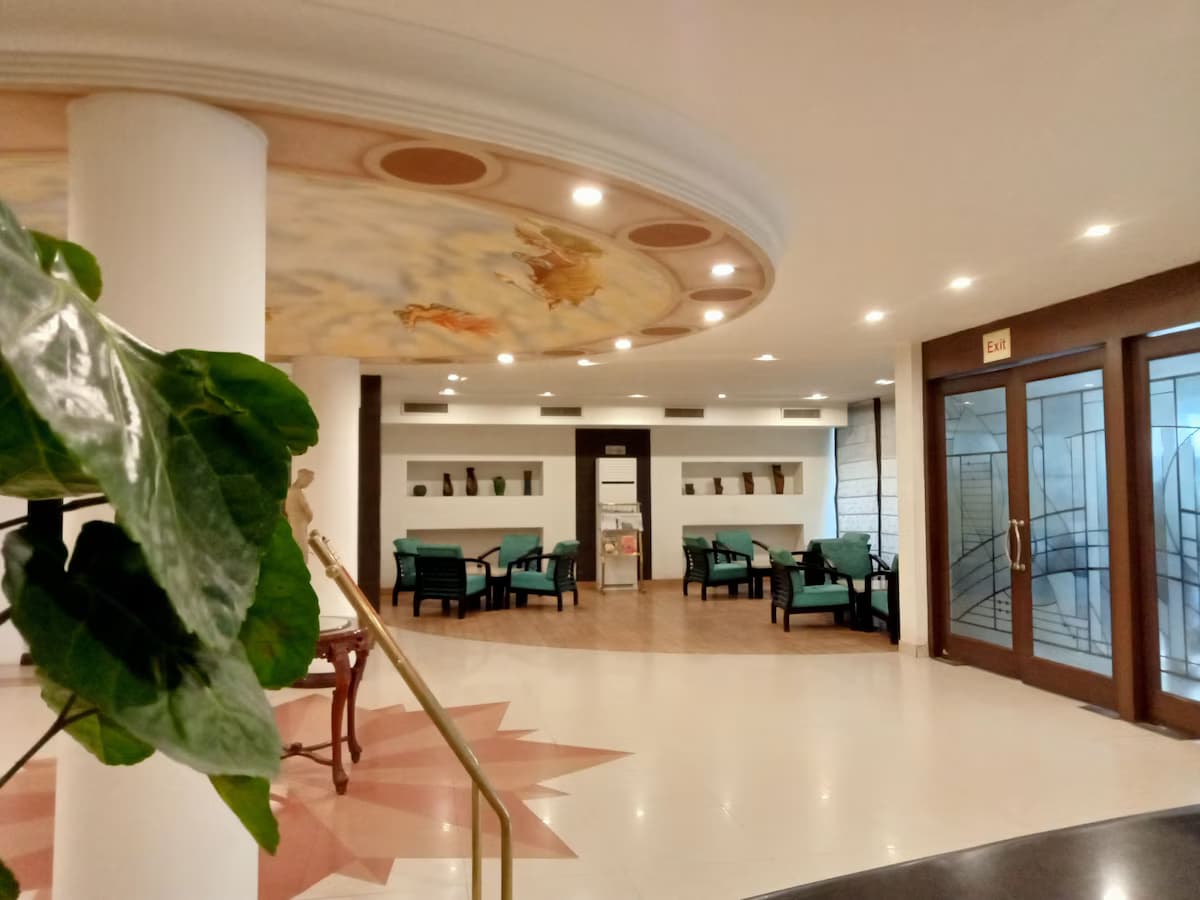 Hotel Milan Palace