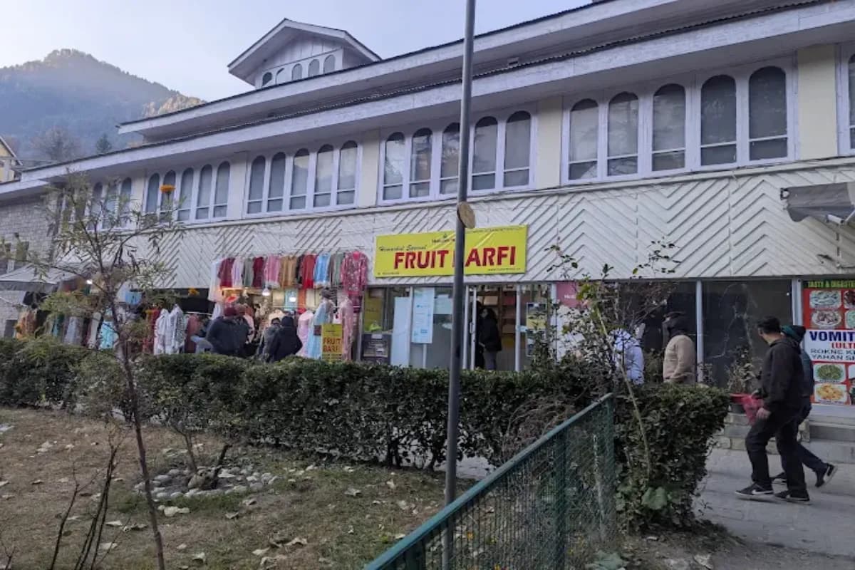 Club house - Craft Gallery Manali