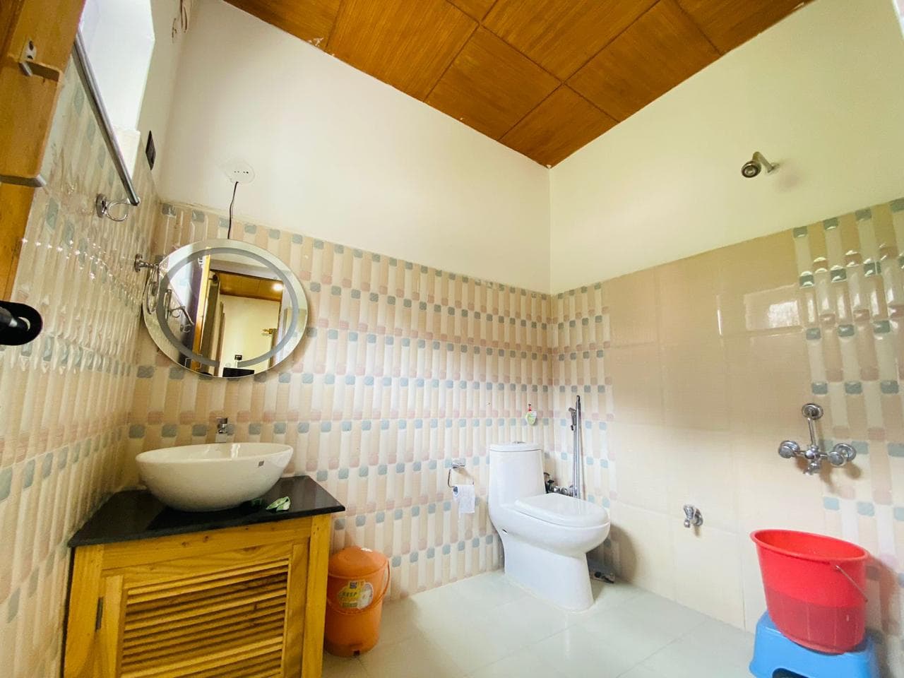 Hotel Snow Leopard Tabo