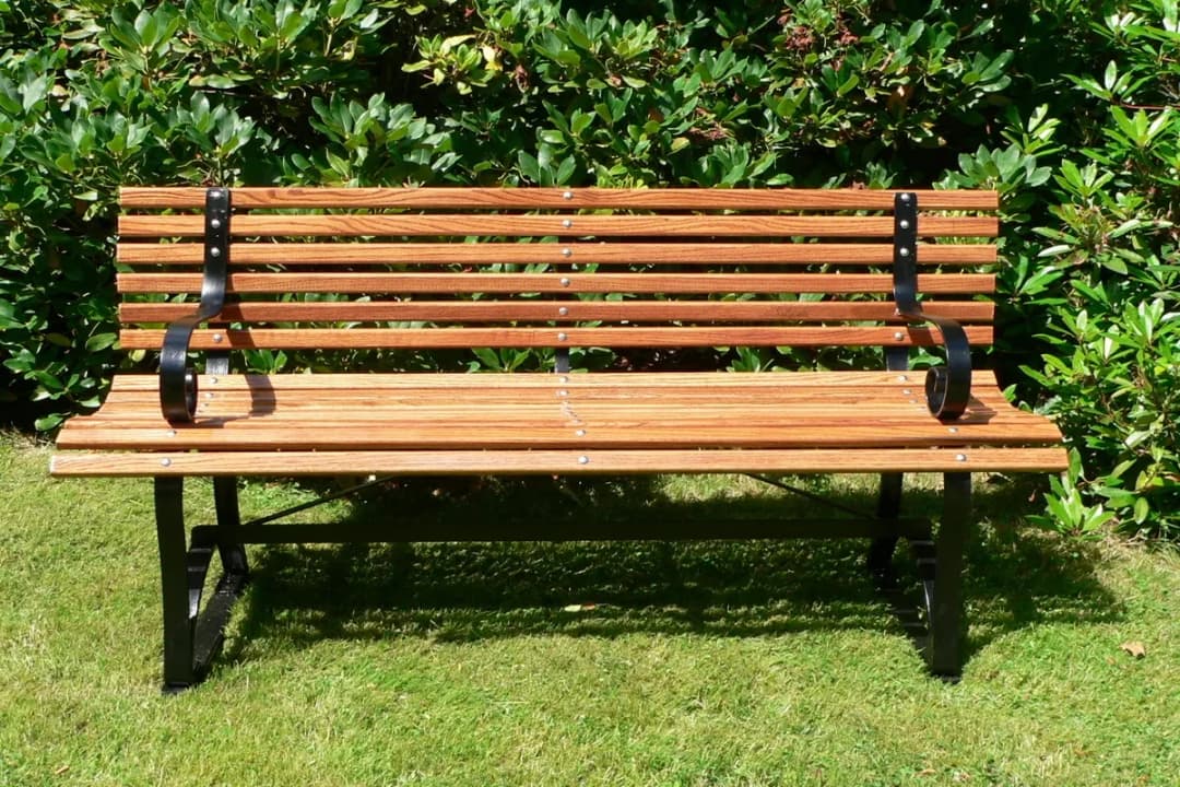 Garden Seating Corners