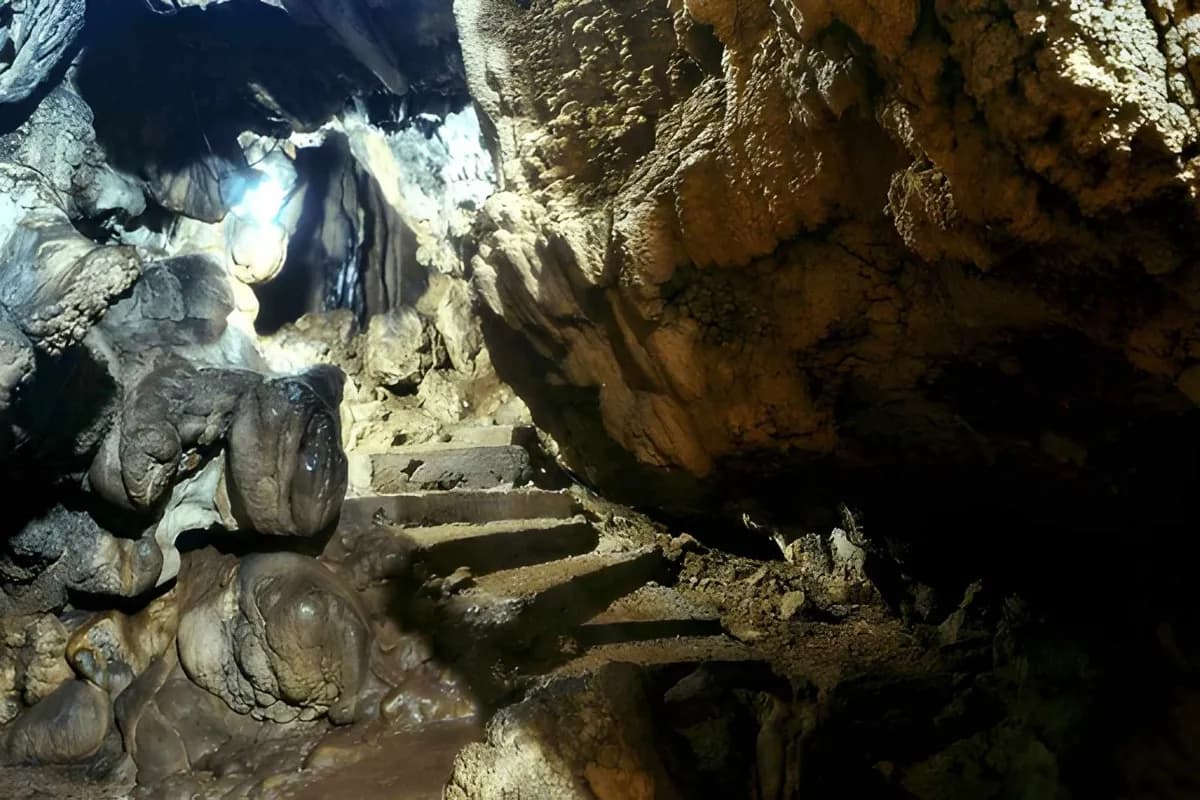 Another inside look of mawsmai cave meghalaya