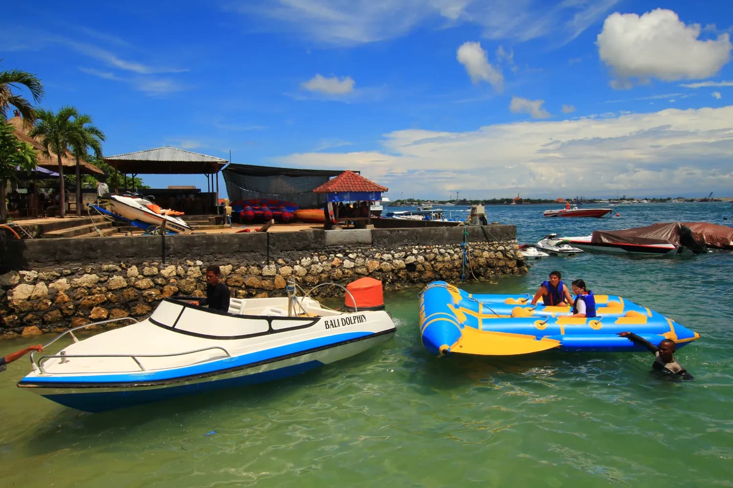 Guest Ready standby to do flying fish at Tanjung Benoa Bali