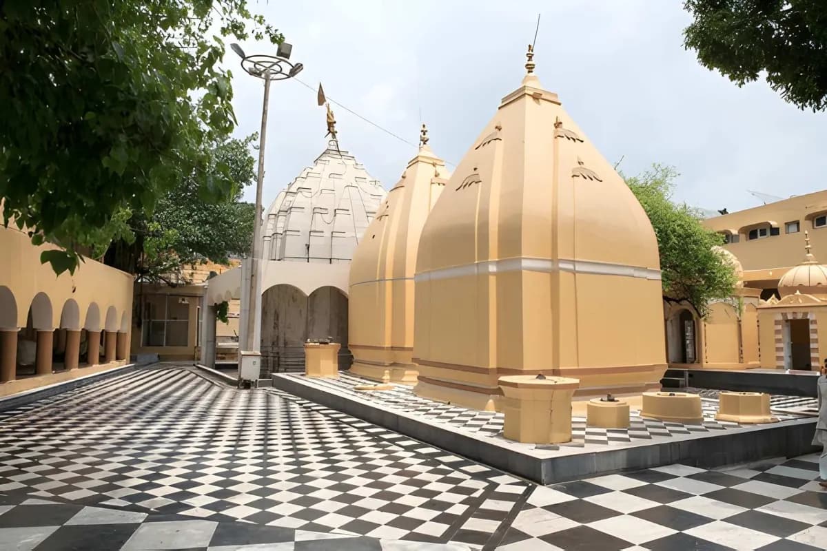 Panjvaktar Mahadev Mandir (Rupaiye Wala Mandir)