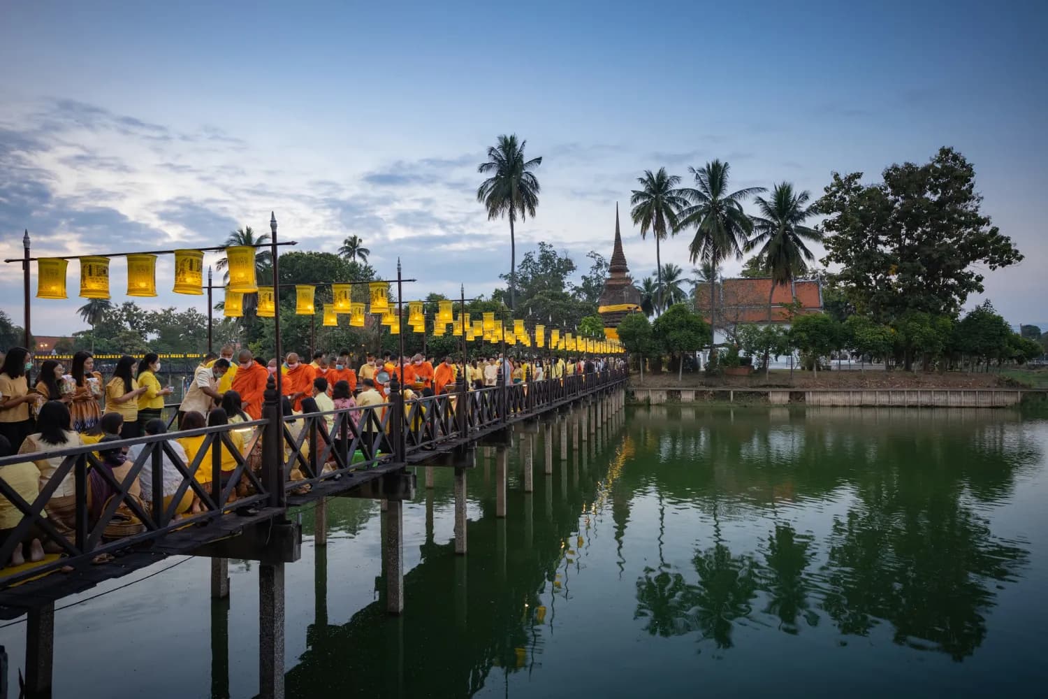 Explore Hills of Kerala Including Munnar & Thekkady