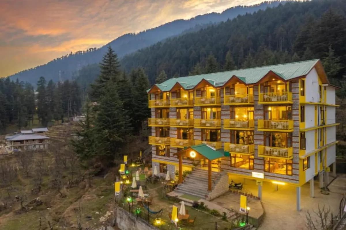 The Hosteller Manali, Old Manali