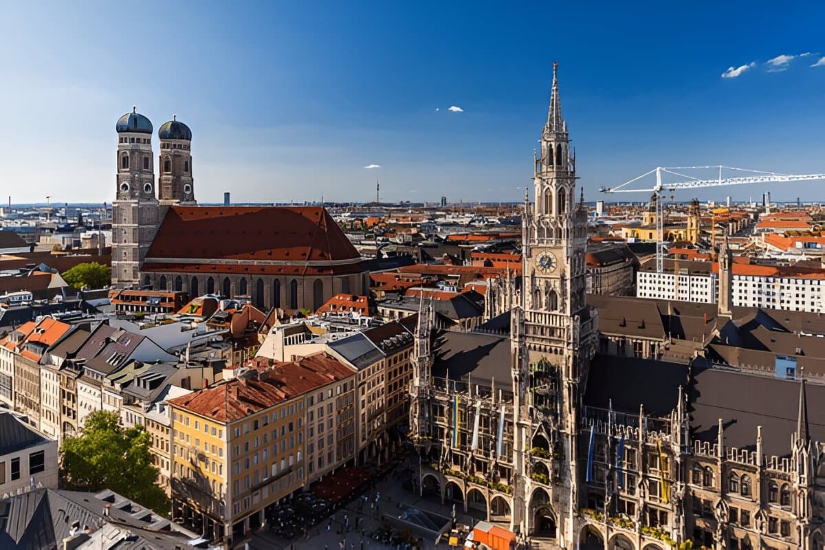 Europe Signature Tour - From Eiffel Tower to Mt. Titlis