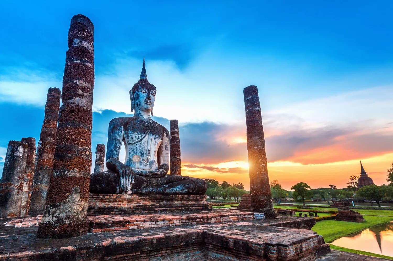 Coasts of Thailand - Including a Visit to Tiger Kingdom