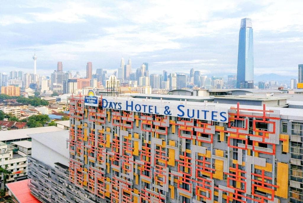 Days Hotel & Suites by Wyndham Fraser Business Park Kuala Lumpur