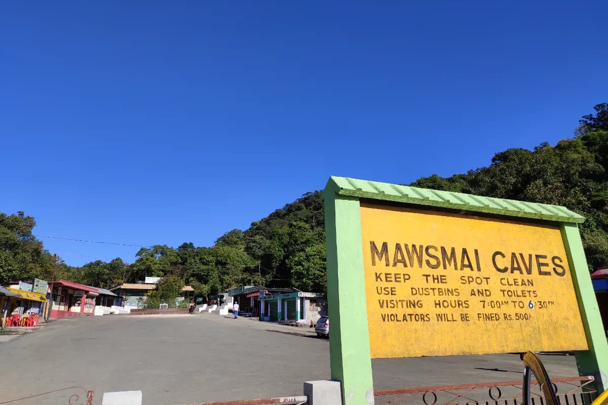 Mawsmai Cave Signboard