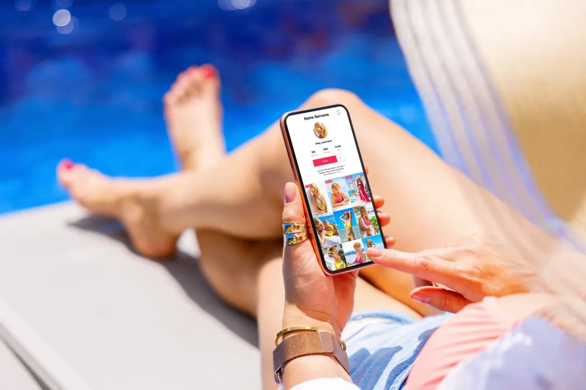 Blindly Following Influencer Recommendations