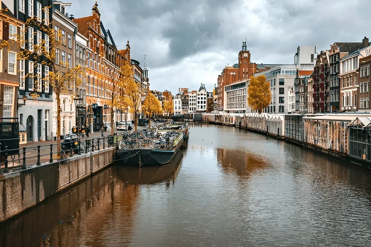 canals of amsterdam