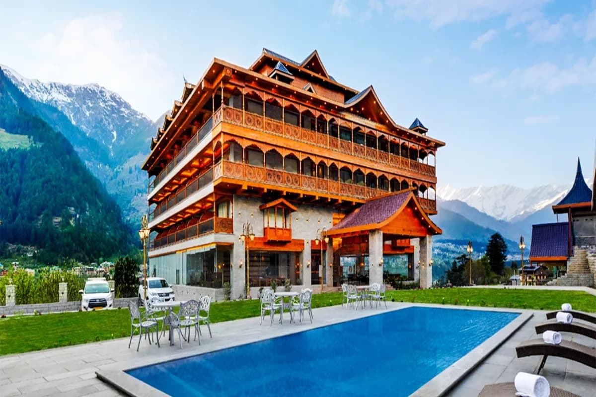Tiaraa Hotels and Resorts Manali