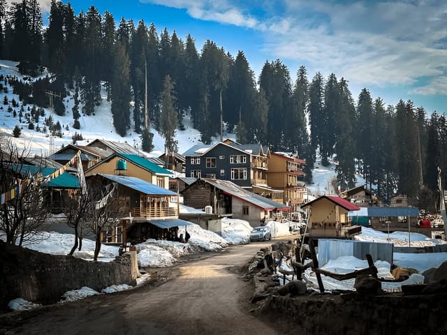 Affordable Himachal Pradesh Tour Packages for All Travelers