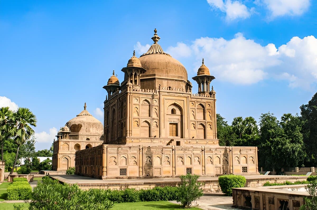 Khusro Bagh