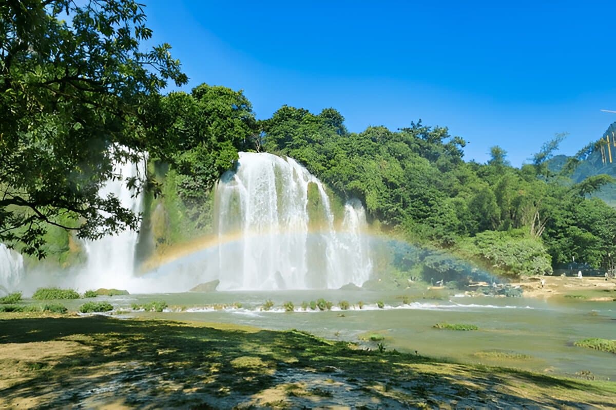 Rainbow Waterfall