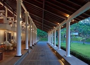 Cinnamon Lodge Habarana