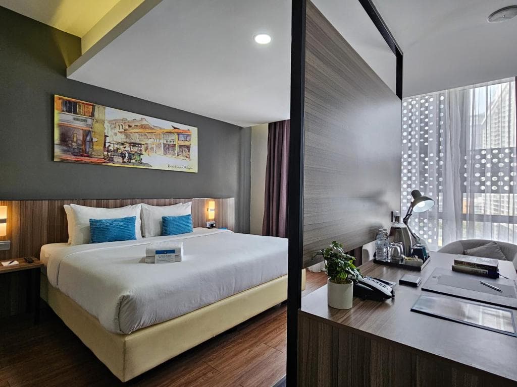 Days Hotel & Suites by Wyndham Fraser Business Park Kuala Lumpur