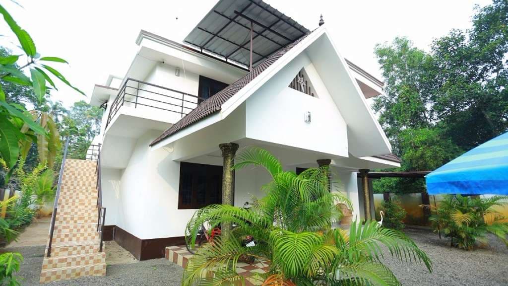 ALMA'S TOURIST HOMES