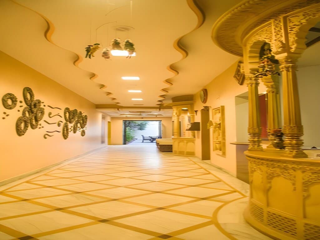 Priya Hotel