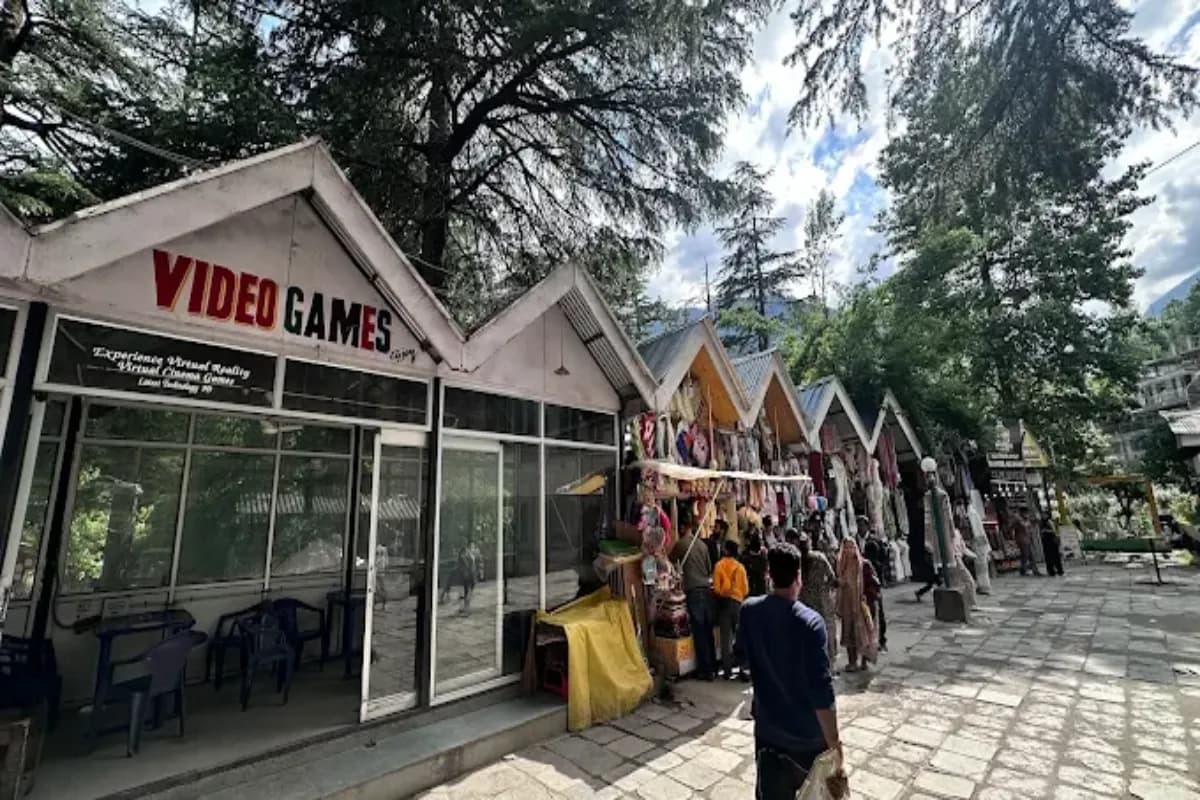 Club house - Craft Gallery Manali