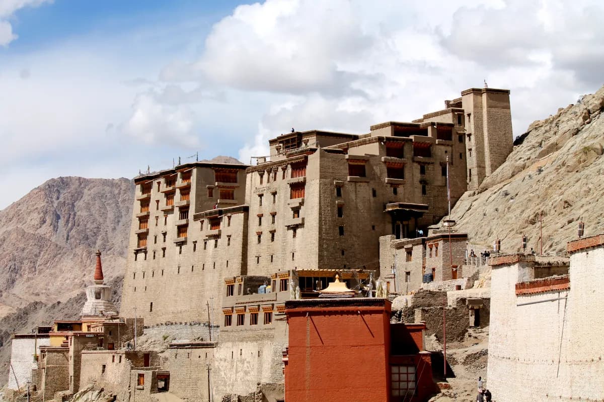 leh palace