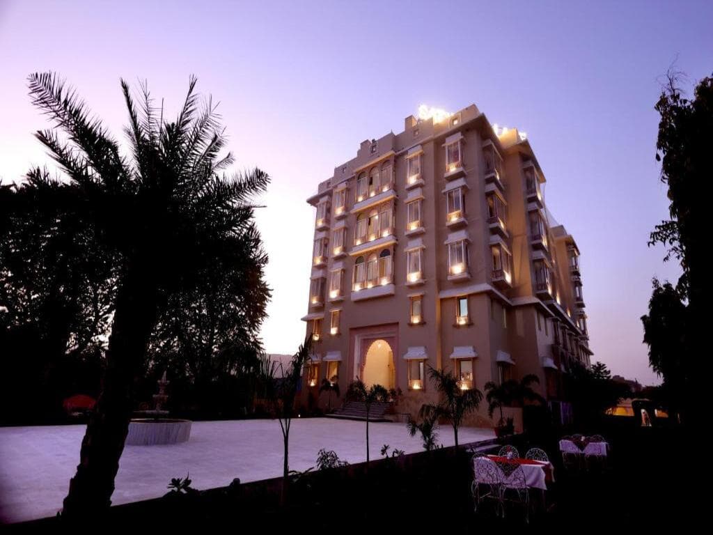 satyam palace resort 
