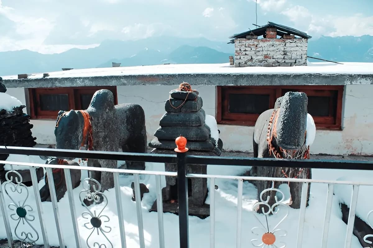 Bijlimahadev temple