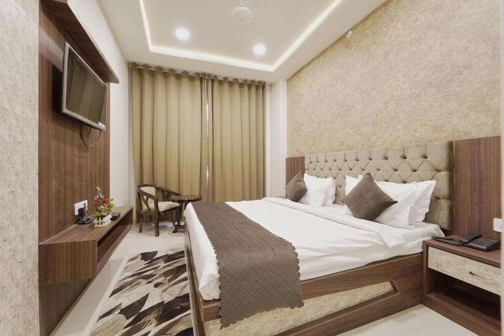 Hotel Kingston Buffet Restaurant, Ayodhya