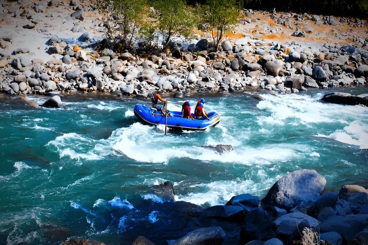 River Rafting in Manali