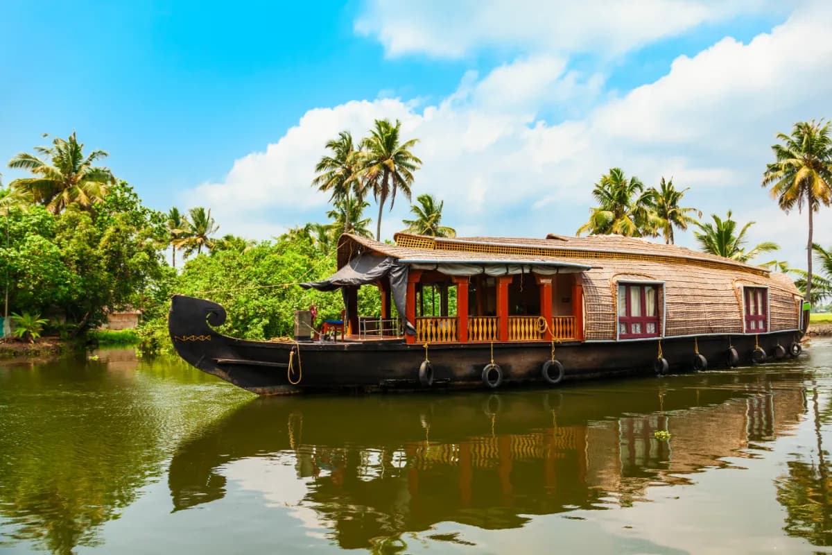 Alleppey Houseboat Stay