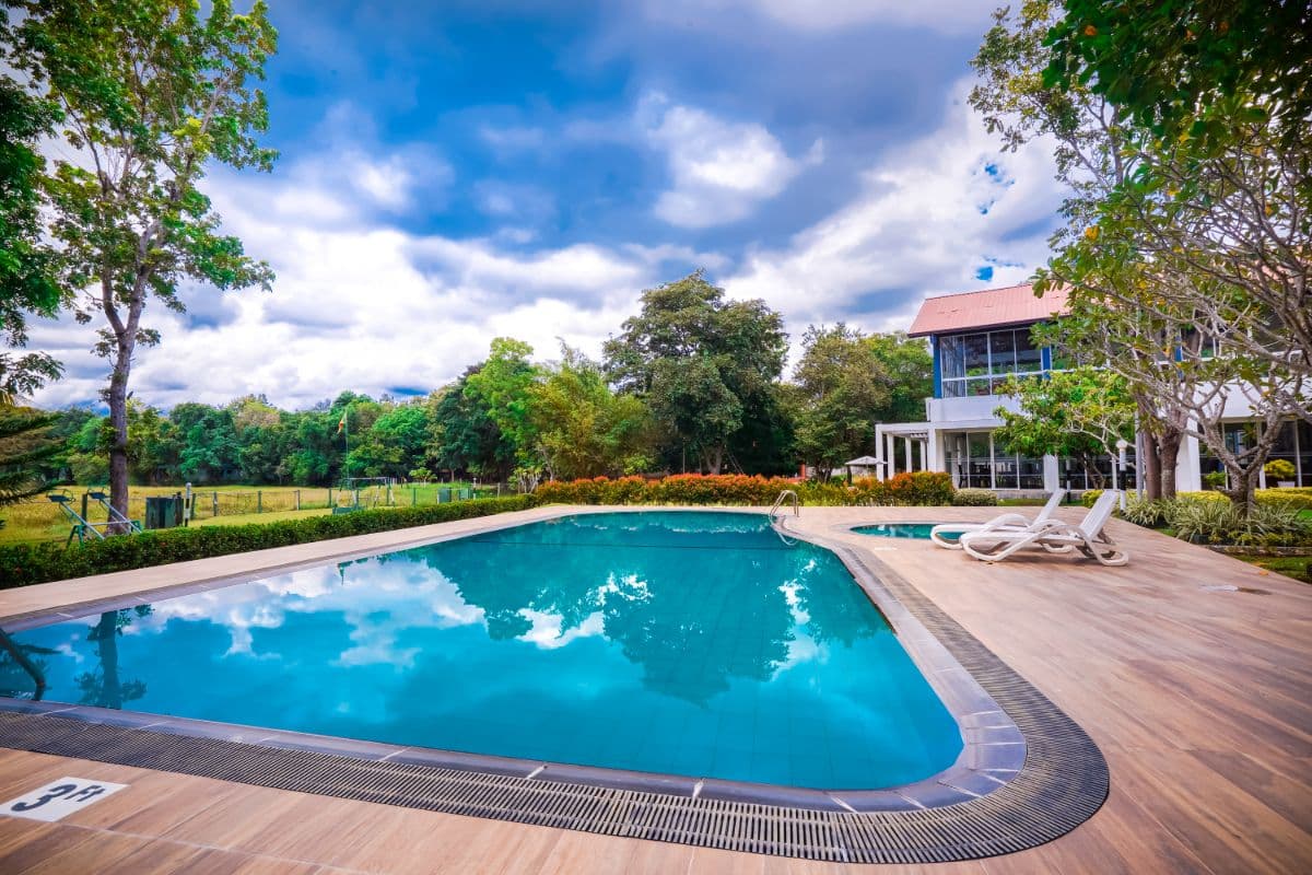 Miridiya Lake Resort