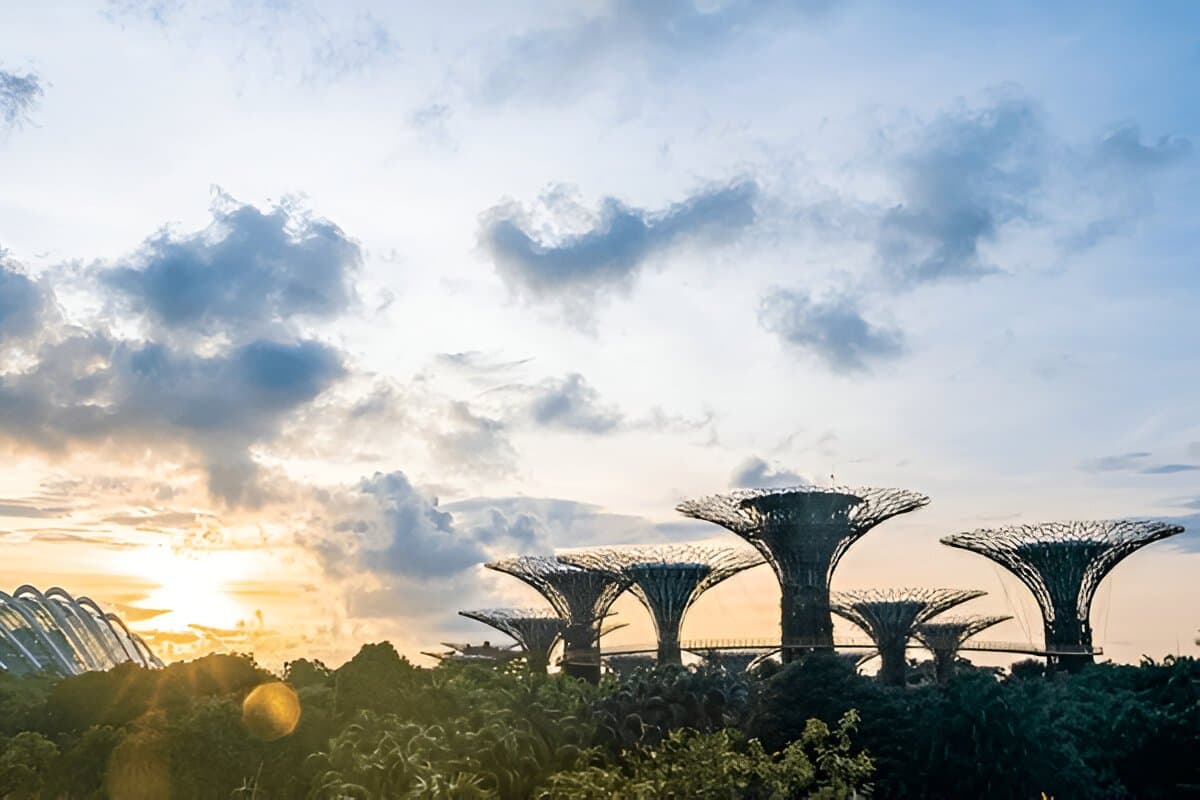 Singapore Gardens by the bay and Jurassic World Tour