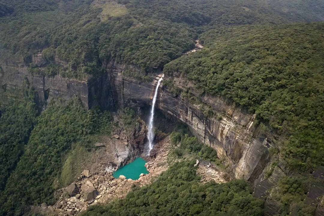 Nohkalikai Falls Viewpoint