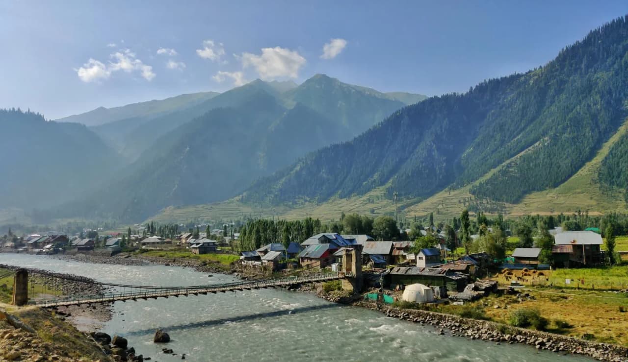 Timeless Kashmir Escape 