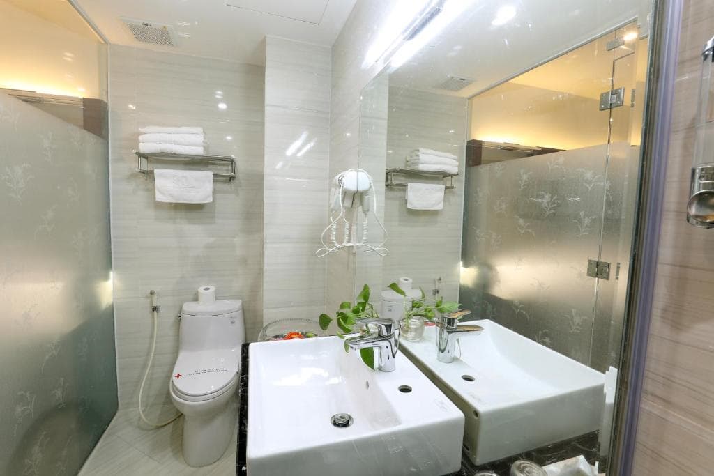 Prague Hotel Vietnam