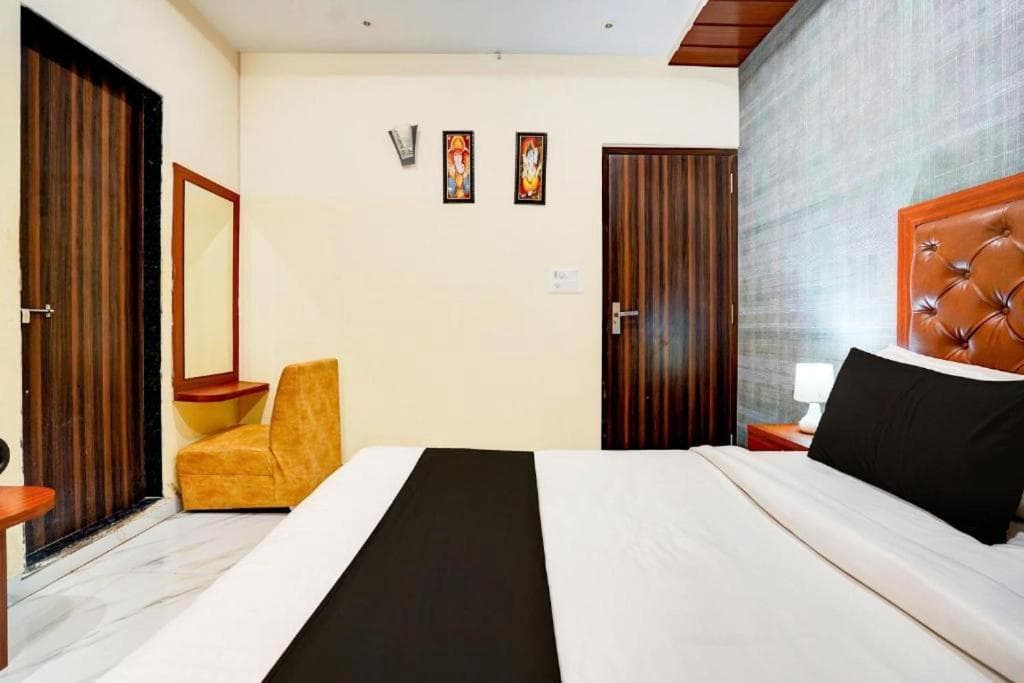 Hotel S V Grand 